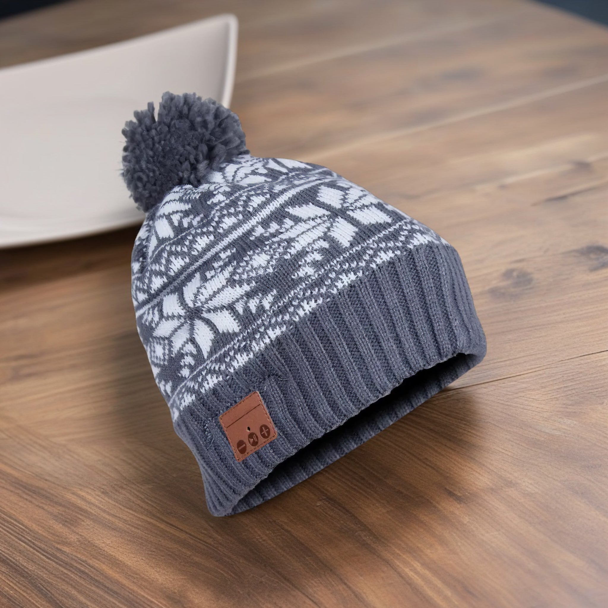 TUNETHREADS™ | Wireless Winter Hat with Bluetooth V5.2 Headphones