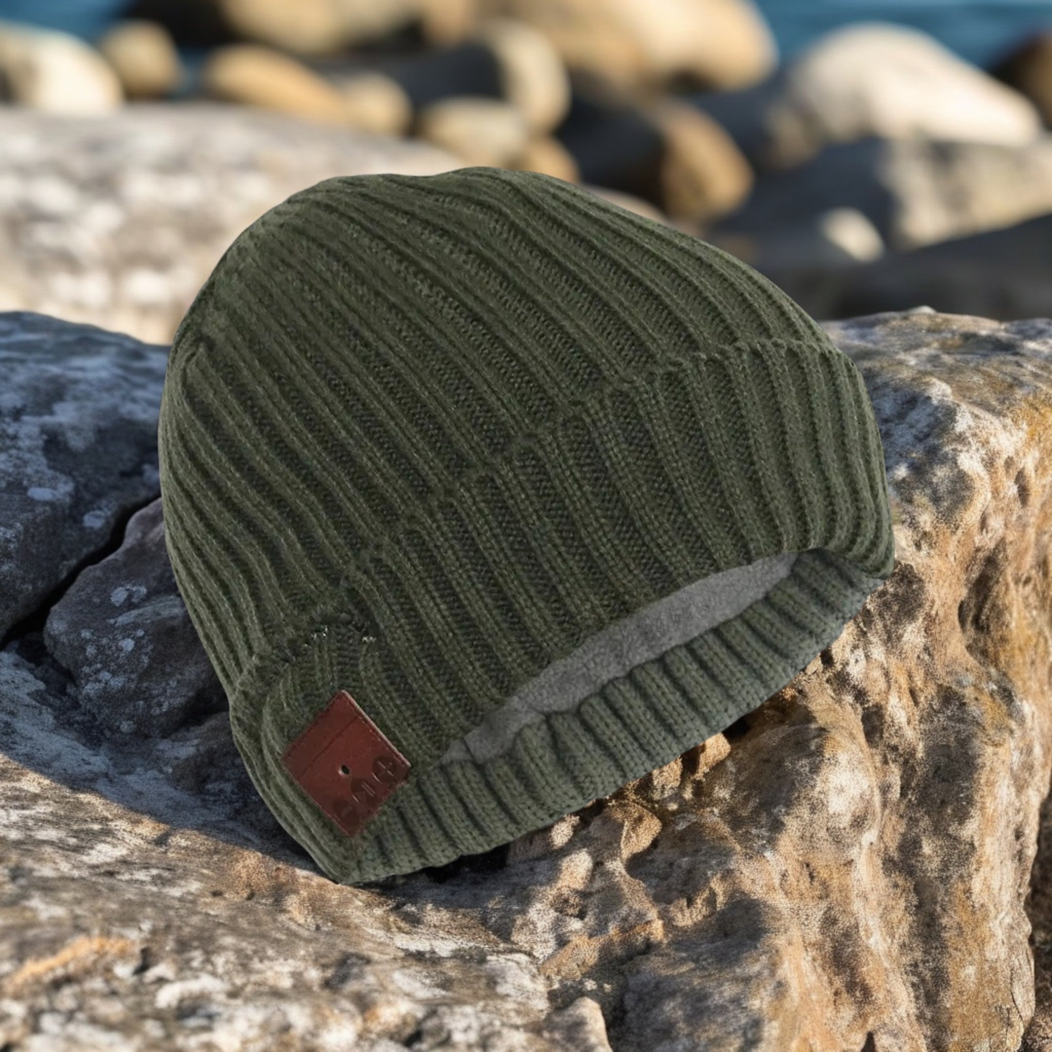 TUNETHREADS™ | V5.2 Bluetooth Beanie with Stereo Speakers &amp; Microphone